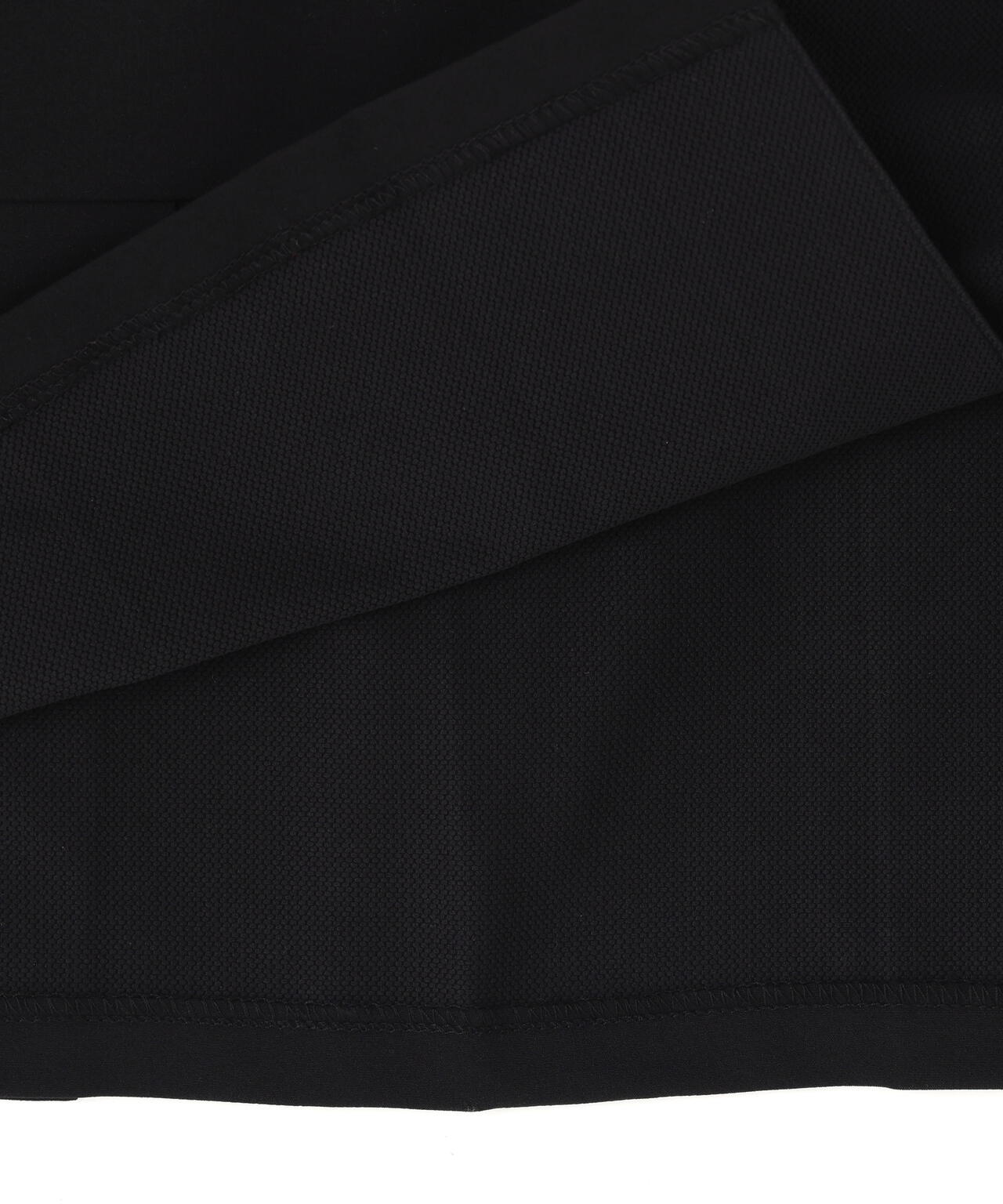SOFTSHELL PLEATED SKIRT