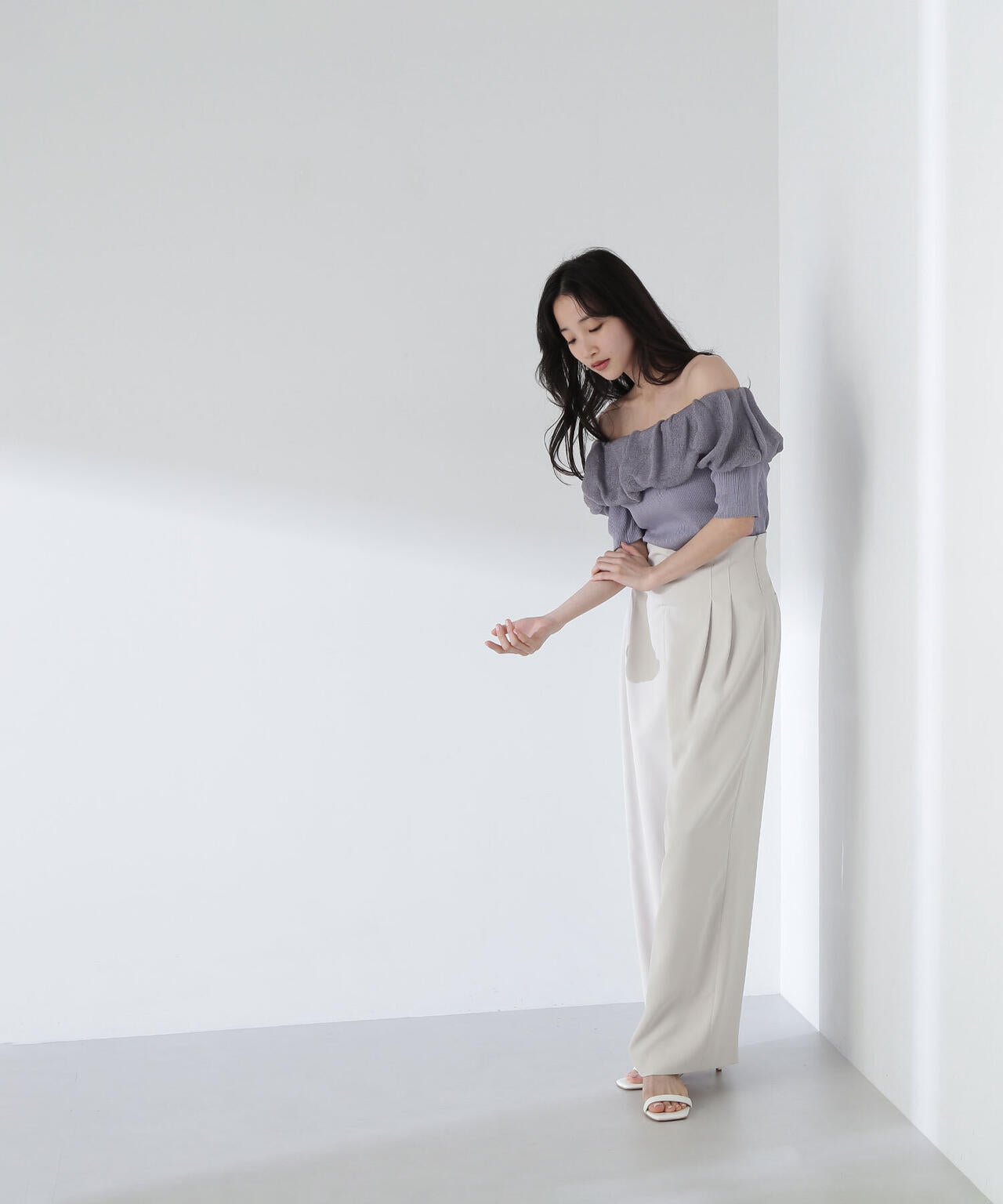デコルテバルーンシアーニット*