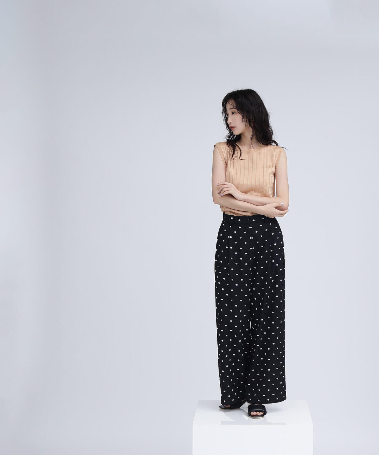 ドット刺繍パンツ*