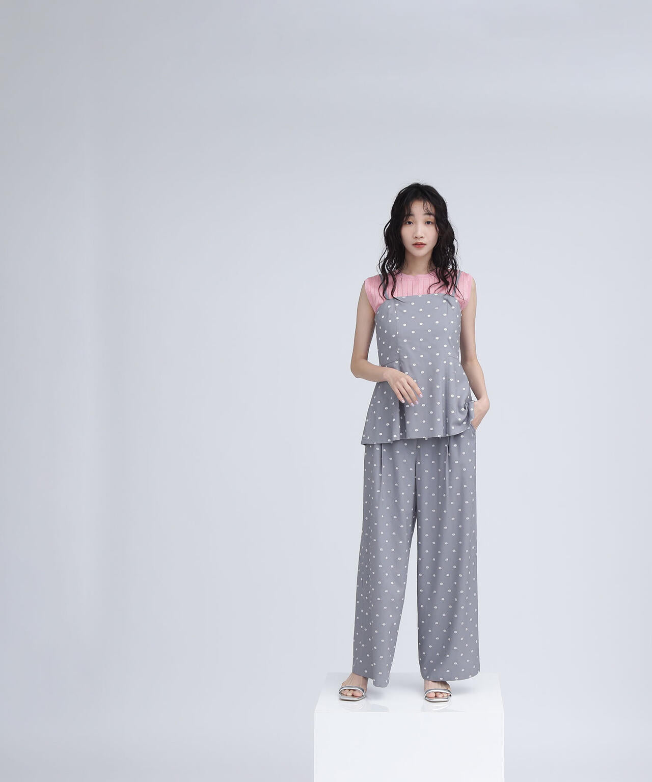 ドット刺繍パンツ*