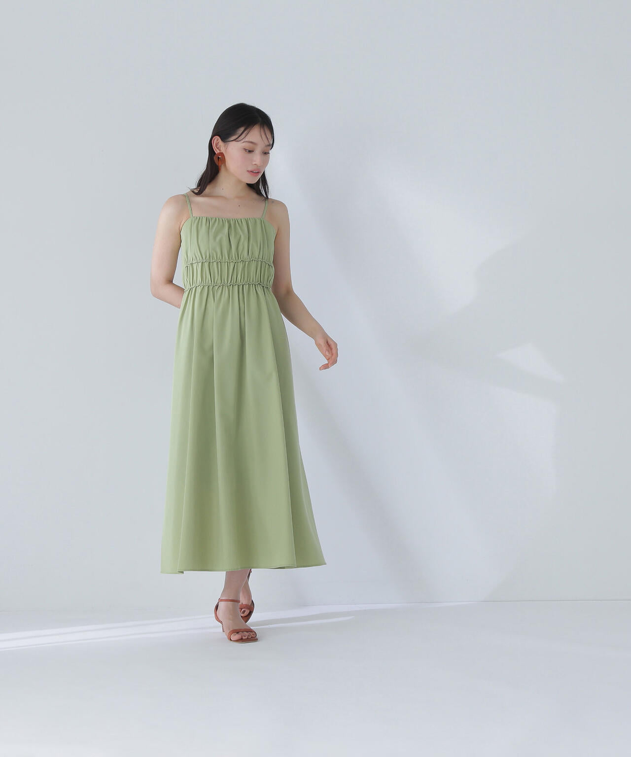 【THINK NATURAL】ギャザーデザインキャミワンピース*