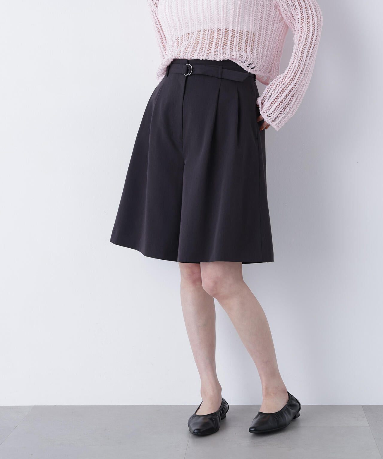 ベルテッドショートパンツ