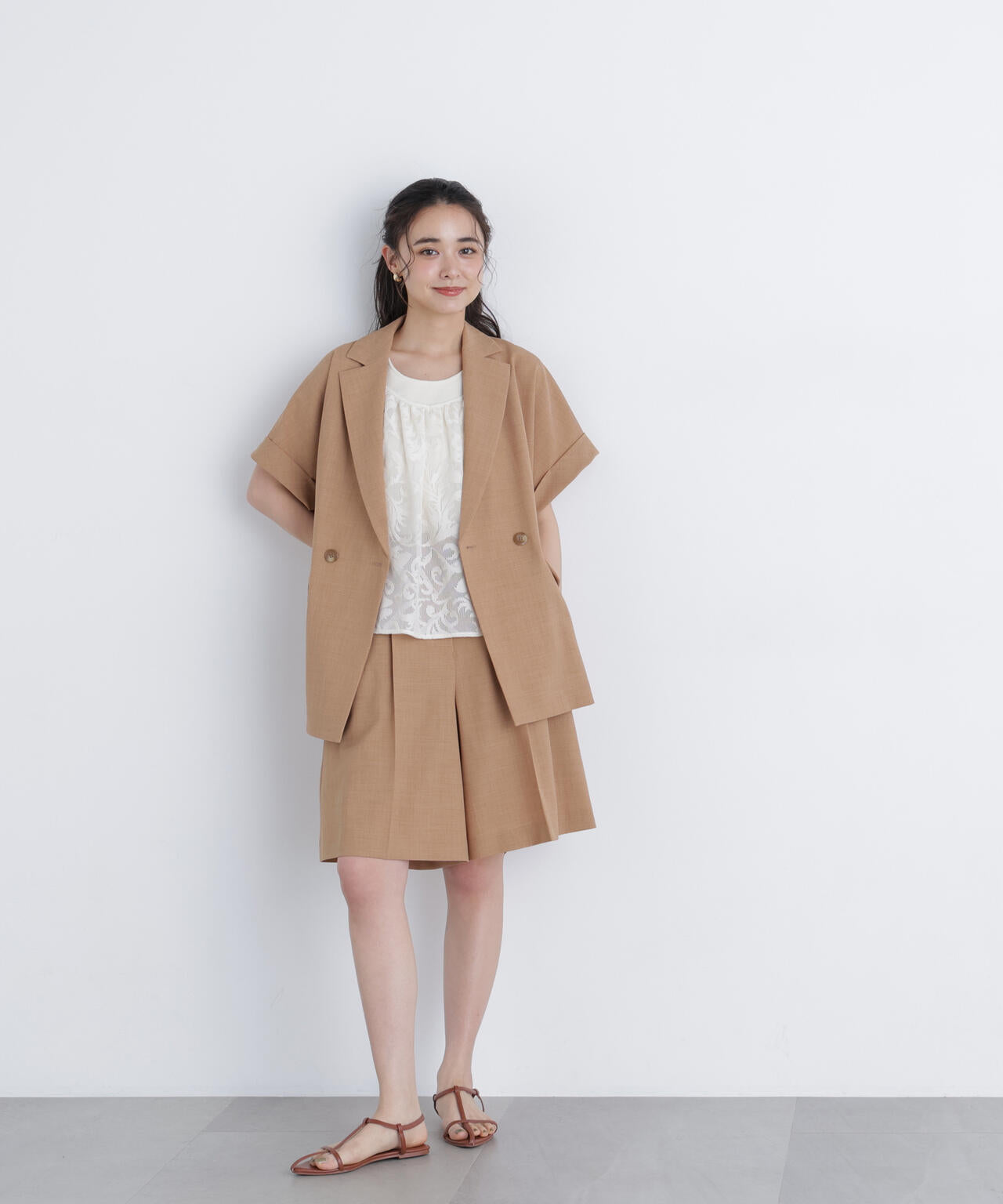 162cm 着用サイズ:FR
