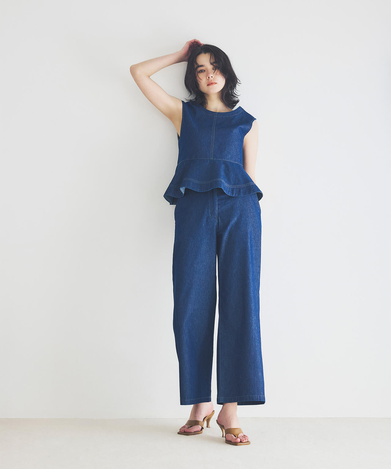 168cm B81cm W60cm H89cm 着用サイズ:M