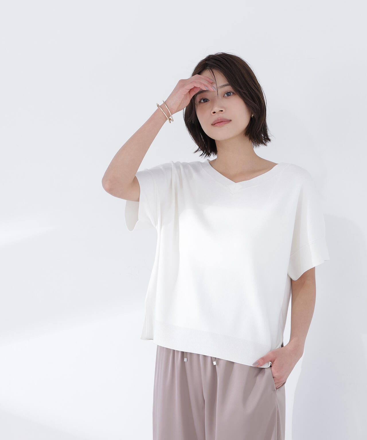 <sweet掲載>総針ベーシック Vネックニット