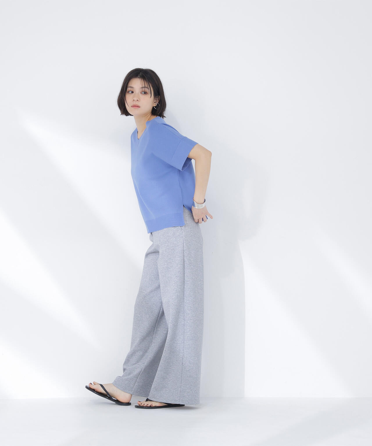 <sweet掲載>総針ベーシック Vネックニット
