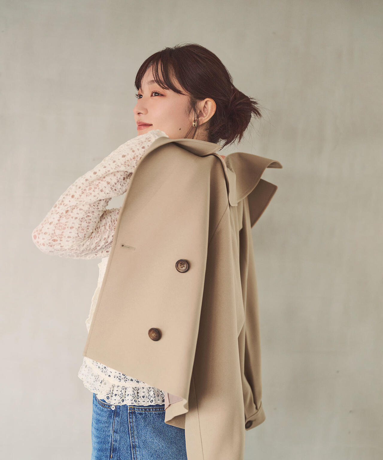 <ちょうど、いい服>「おはよう」から「おつかれさま」まで。 毎日ハーフトレンチ