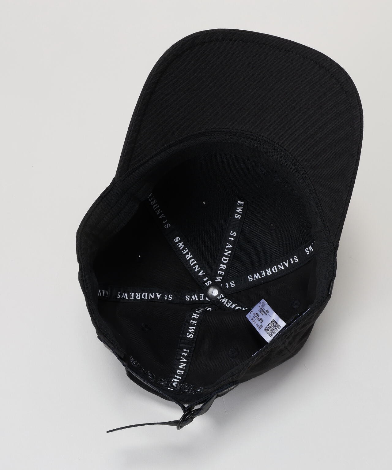 ロゴエンボスキャップ (UNISEX)
