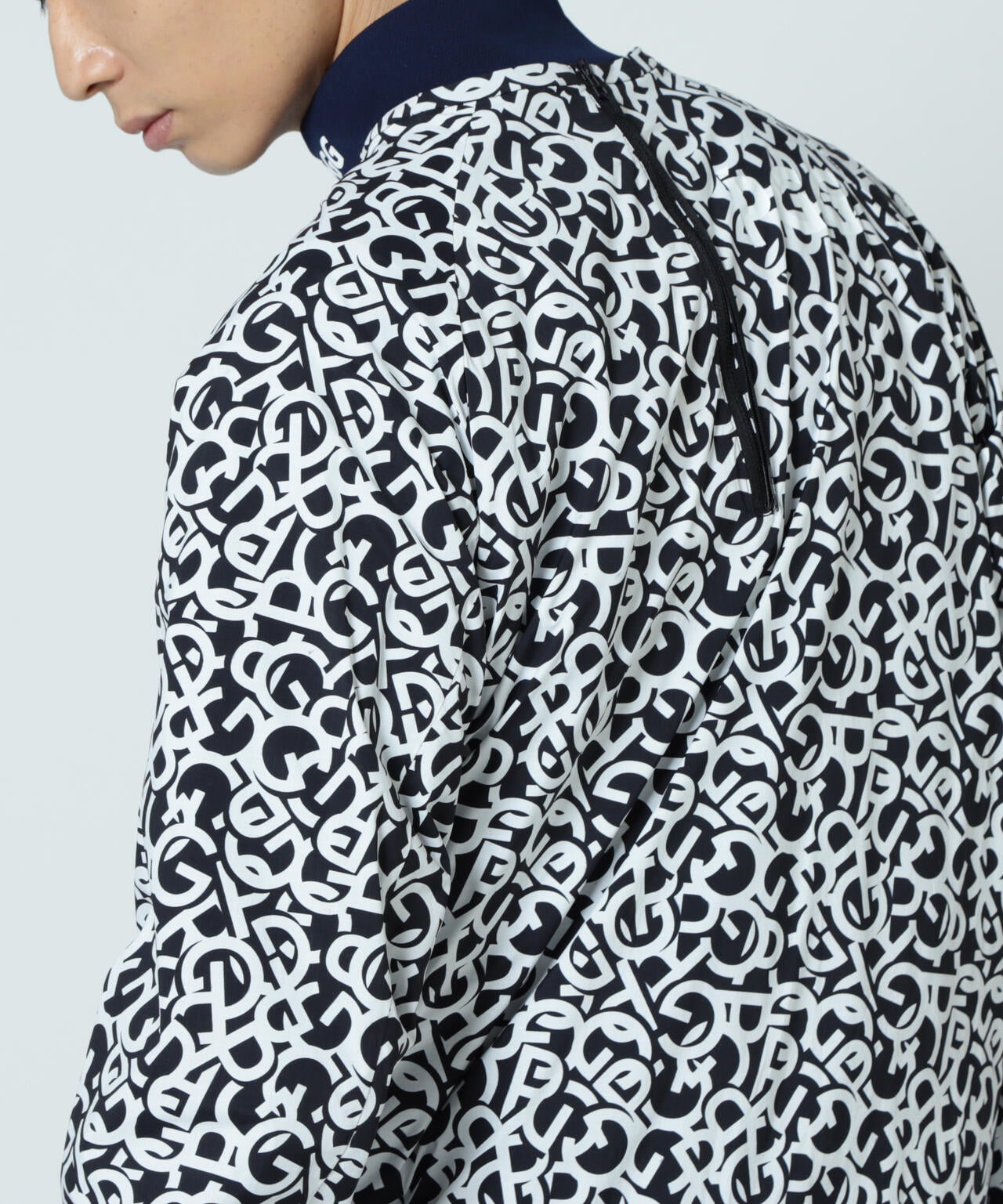 【PGG】【直営店舗&公式オンライン限定】Nyストレッチリップストップ×エプシロン <ロゴ総柄> (MENS)