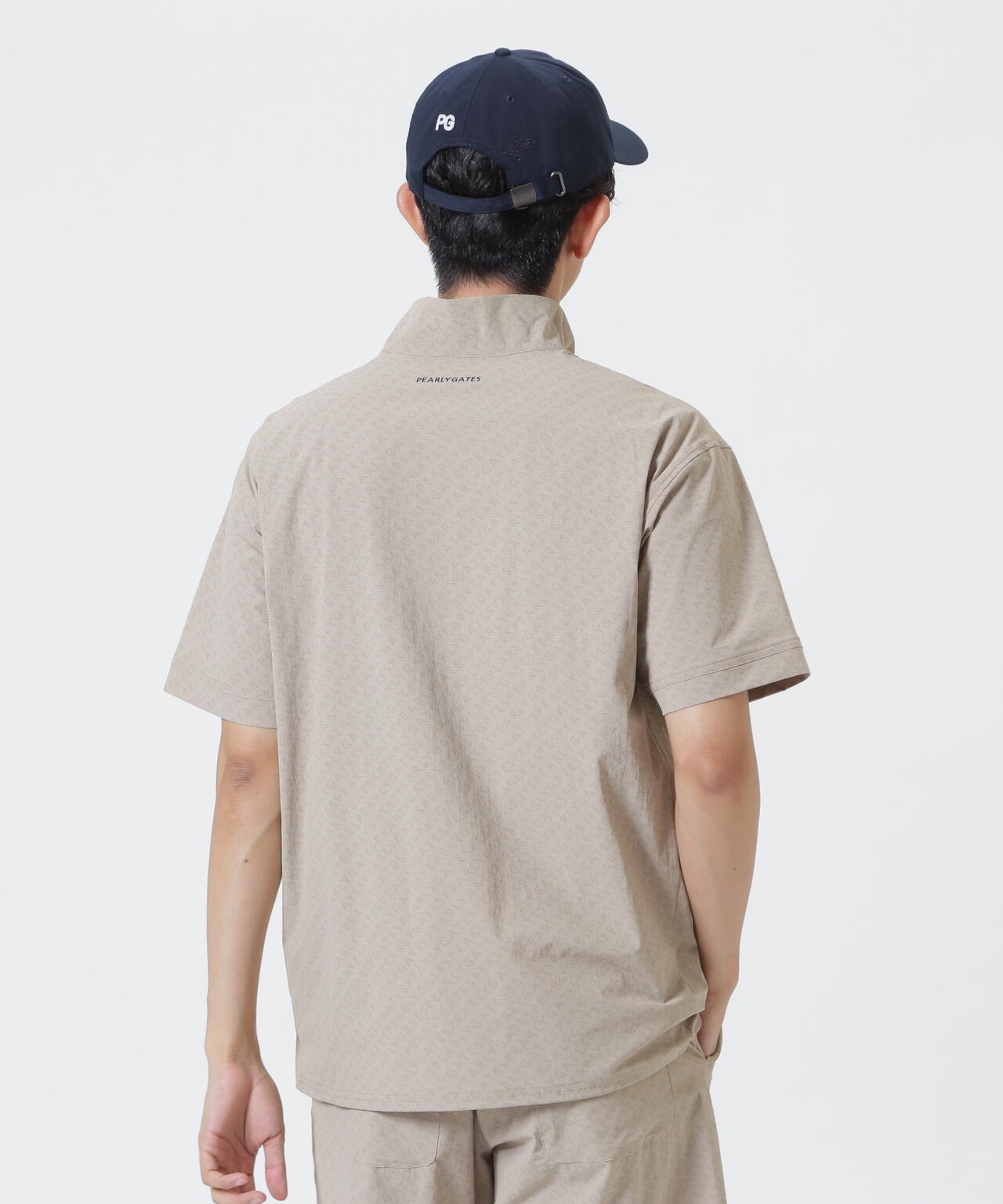 H:182cm/C:93/W:77/H:91 着用サイズ:5