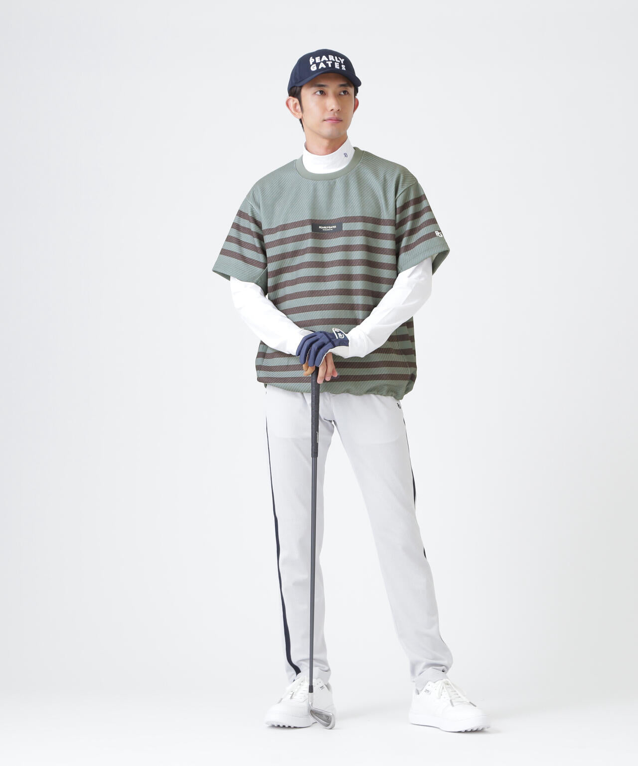 H:182cm/C:93/W:77/H:91 着用サイズ:5
