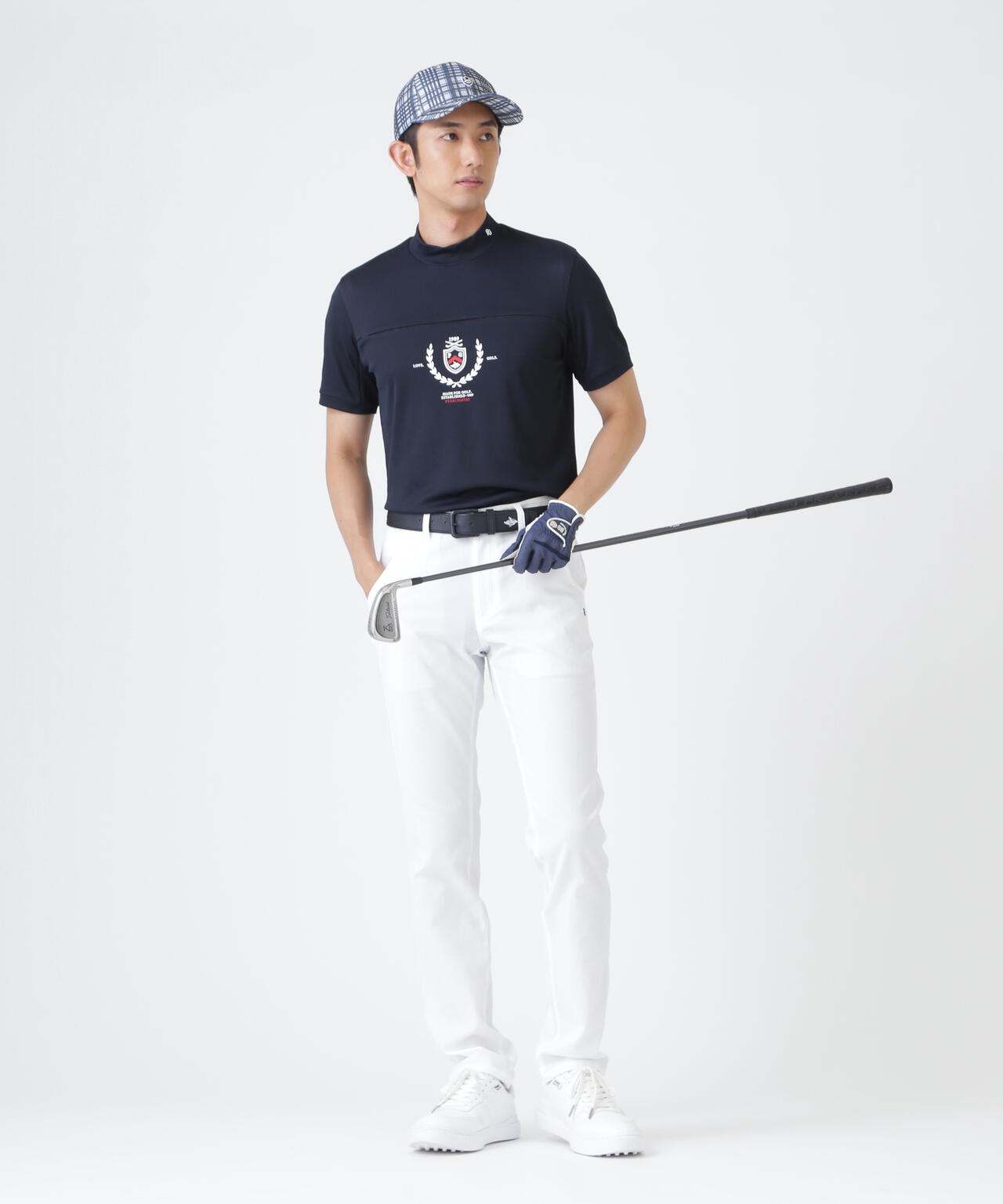 H:182cm/C:93/W:77/H:91 着用サイズ:5