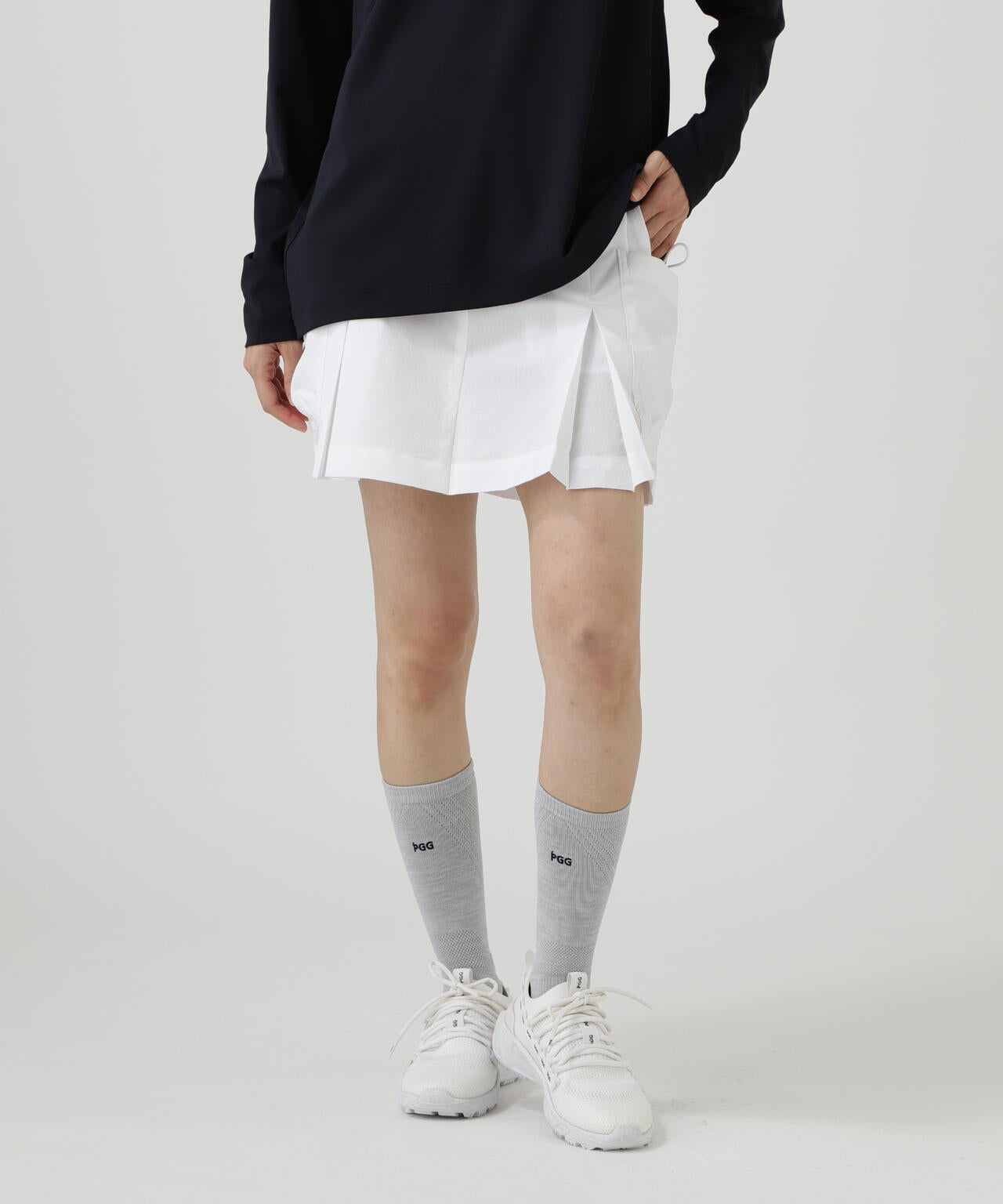 165cm/B:77cm/W:57cm/H:79cm 着用サイズ:1