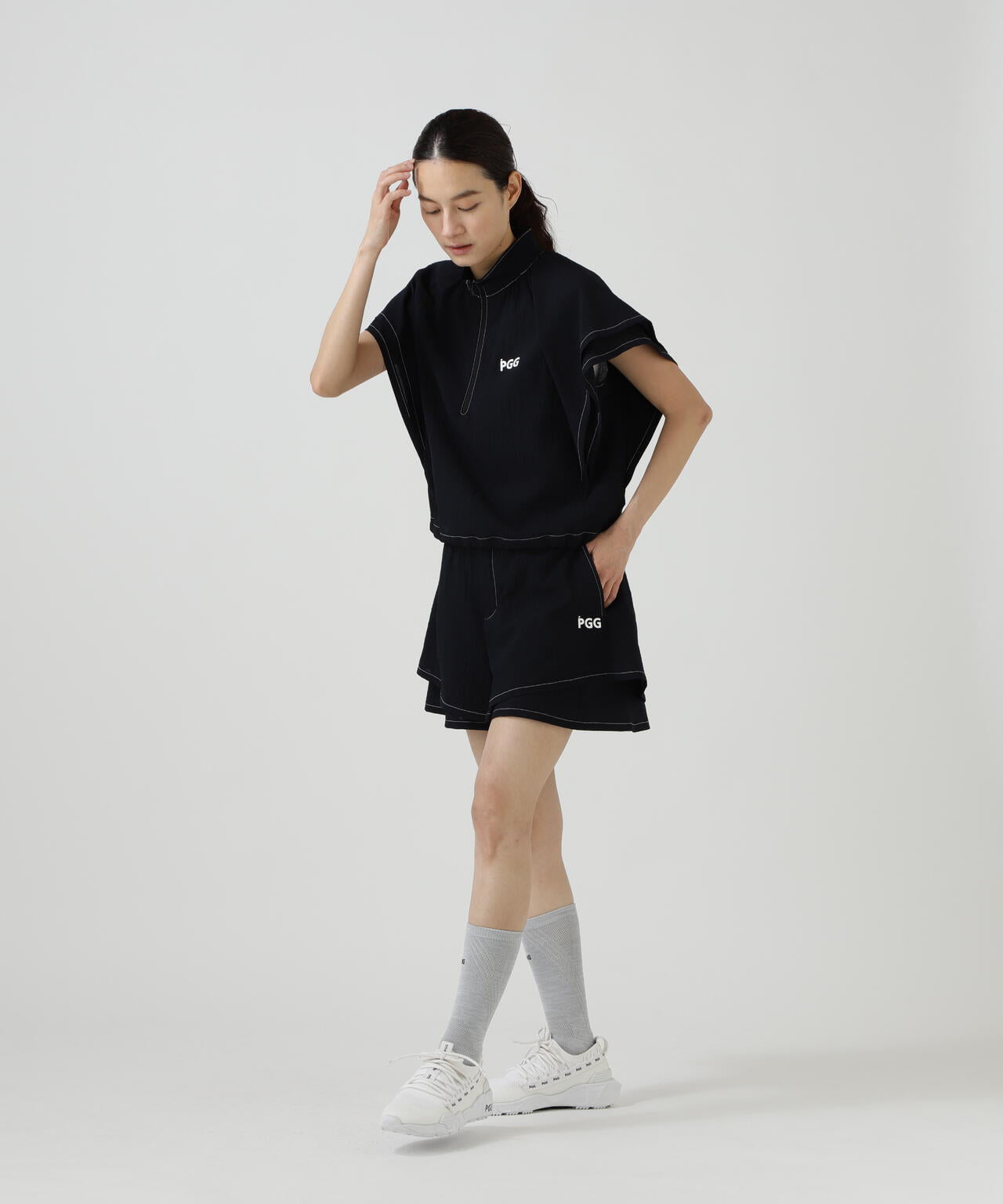 165cm/B:77cm/W:57cm/H:79cm 着用サイズ:1