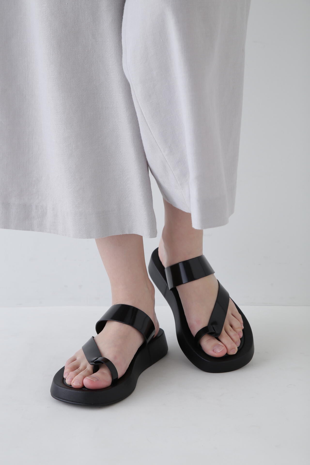 ≪MOHI≫サンダル