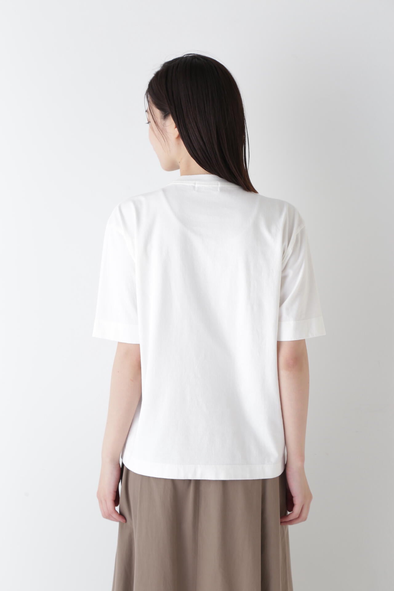 スポーティーロゴTシャツ