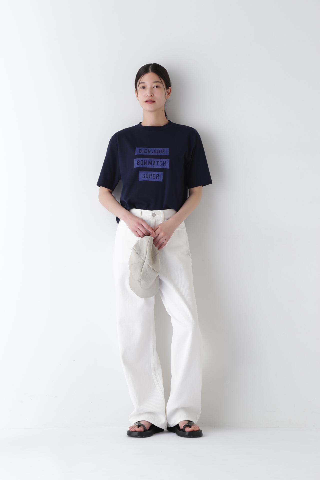 スポーティーロゴTシャツ