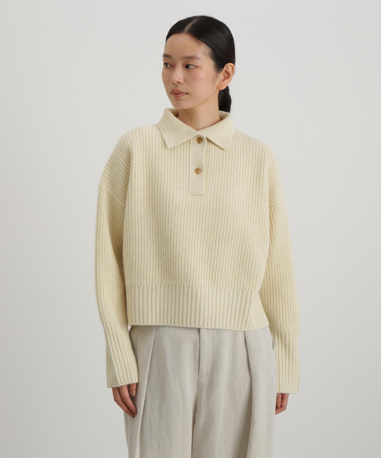 ウールFOXシルク襟付きニットトップス