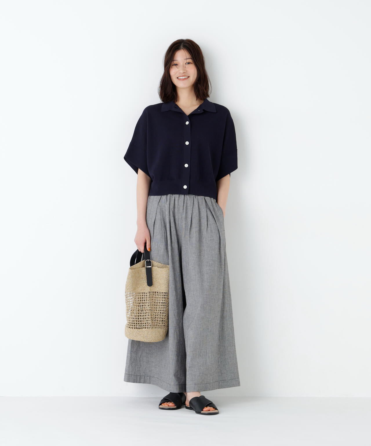 身長168cm B82 W59 H88 着用サイズ:M