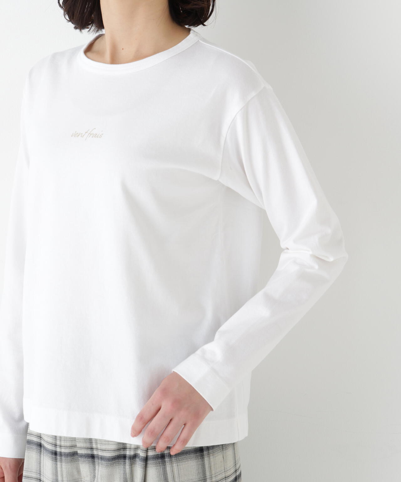 ロゴ長袖Tシャツ