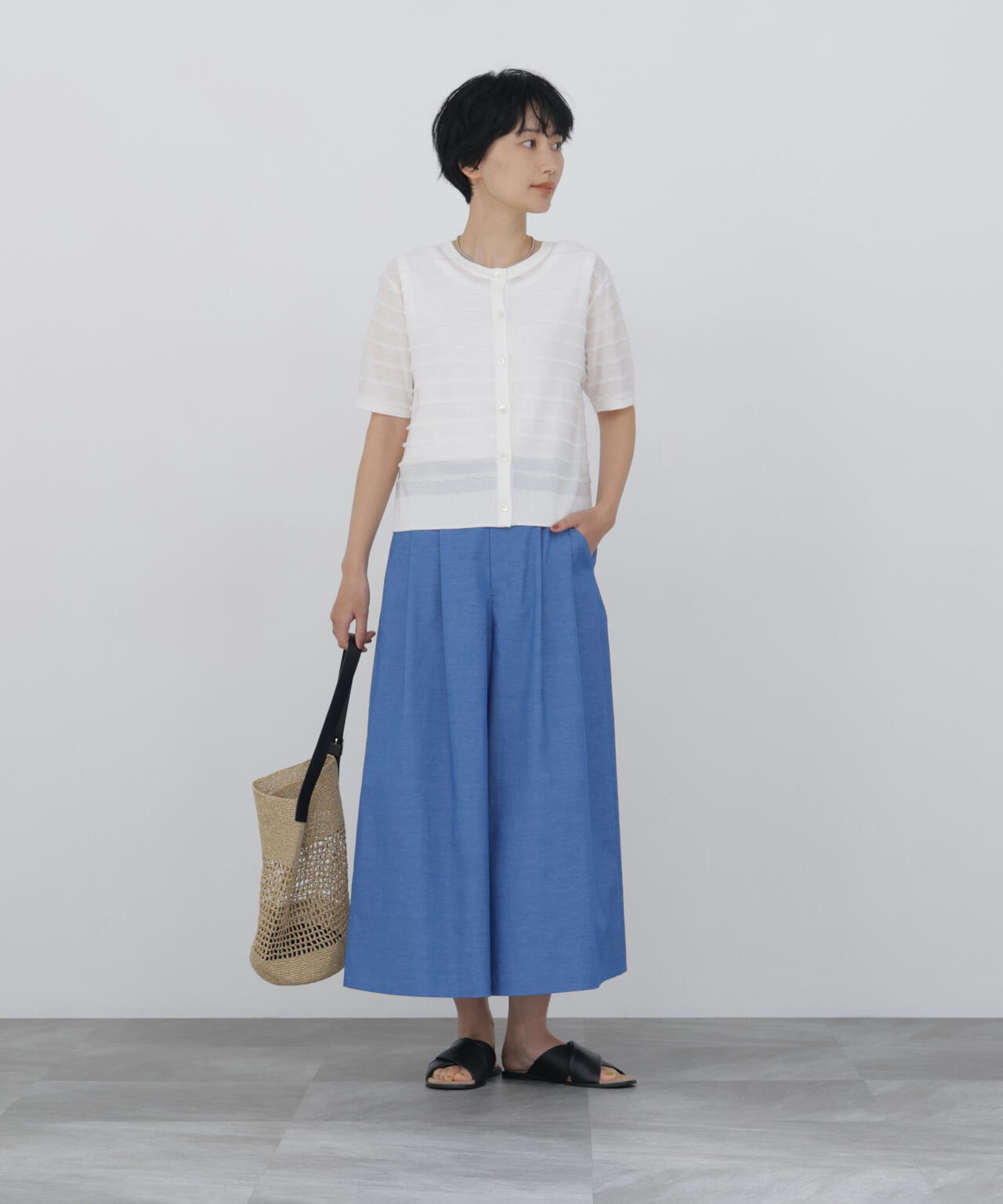 166cm B/78 W/58 H/86 着用サイズ:M