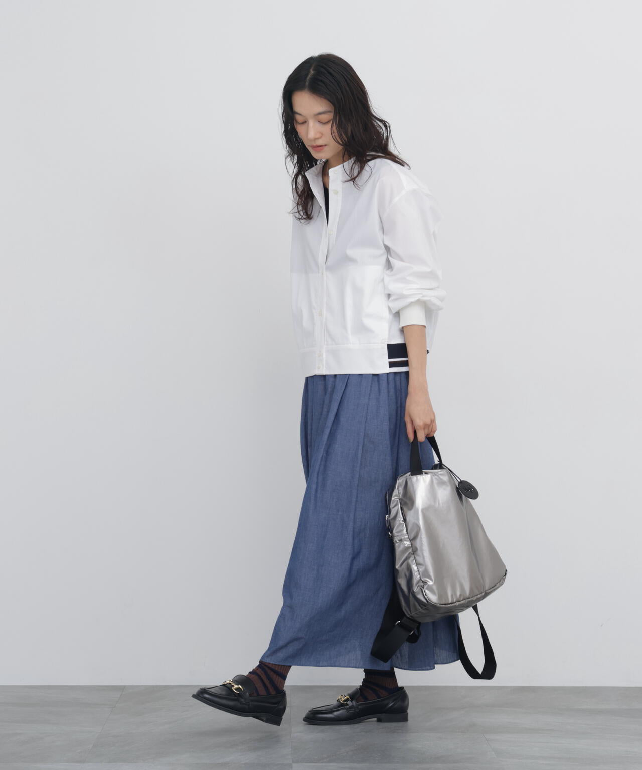 165cm/B:77cm/W:57cm/H:79cm 着用サイズ:M
