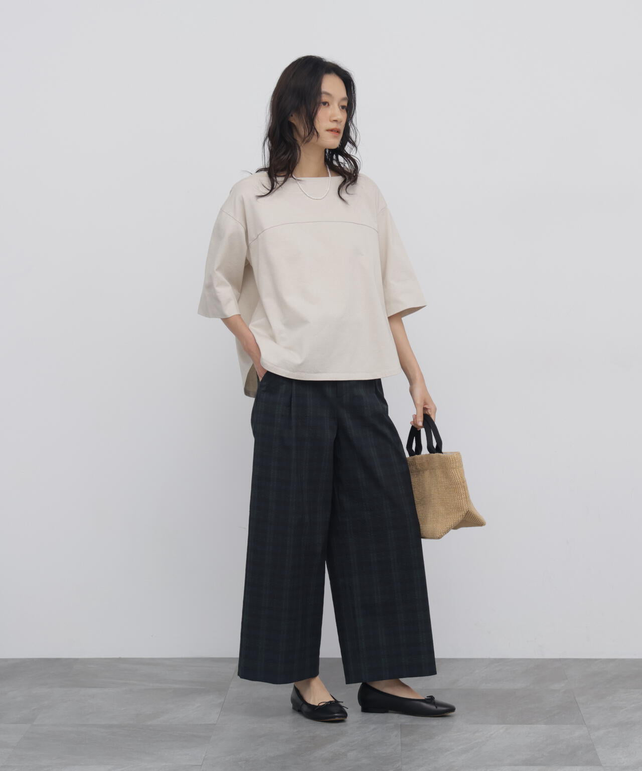 165cm/B:77cm/W:57cm/H:79cm 着用サイズ:M