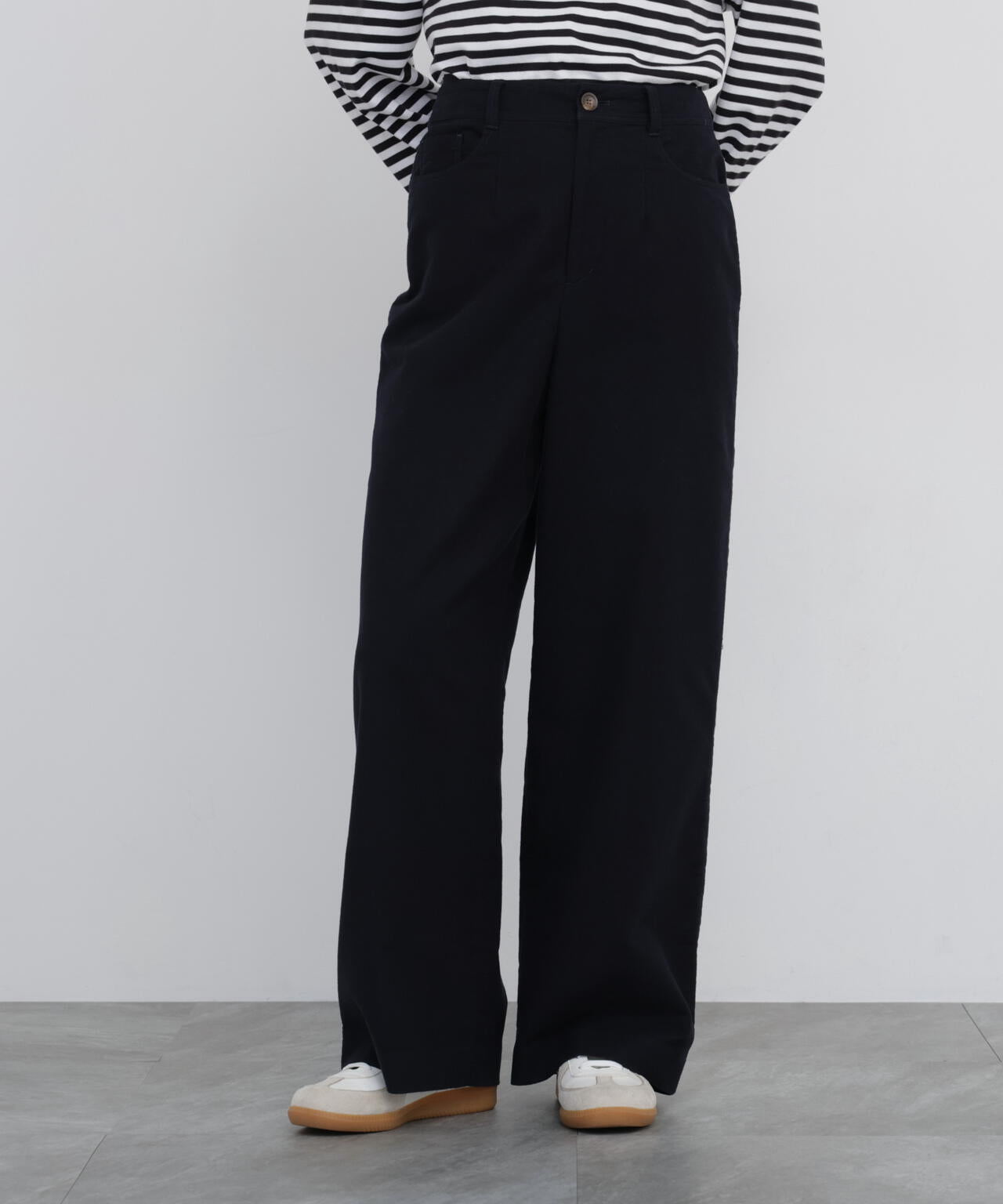 165cm/B:77cm/W:57cm/H:79cm 着用サイズ:M