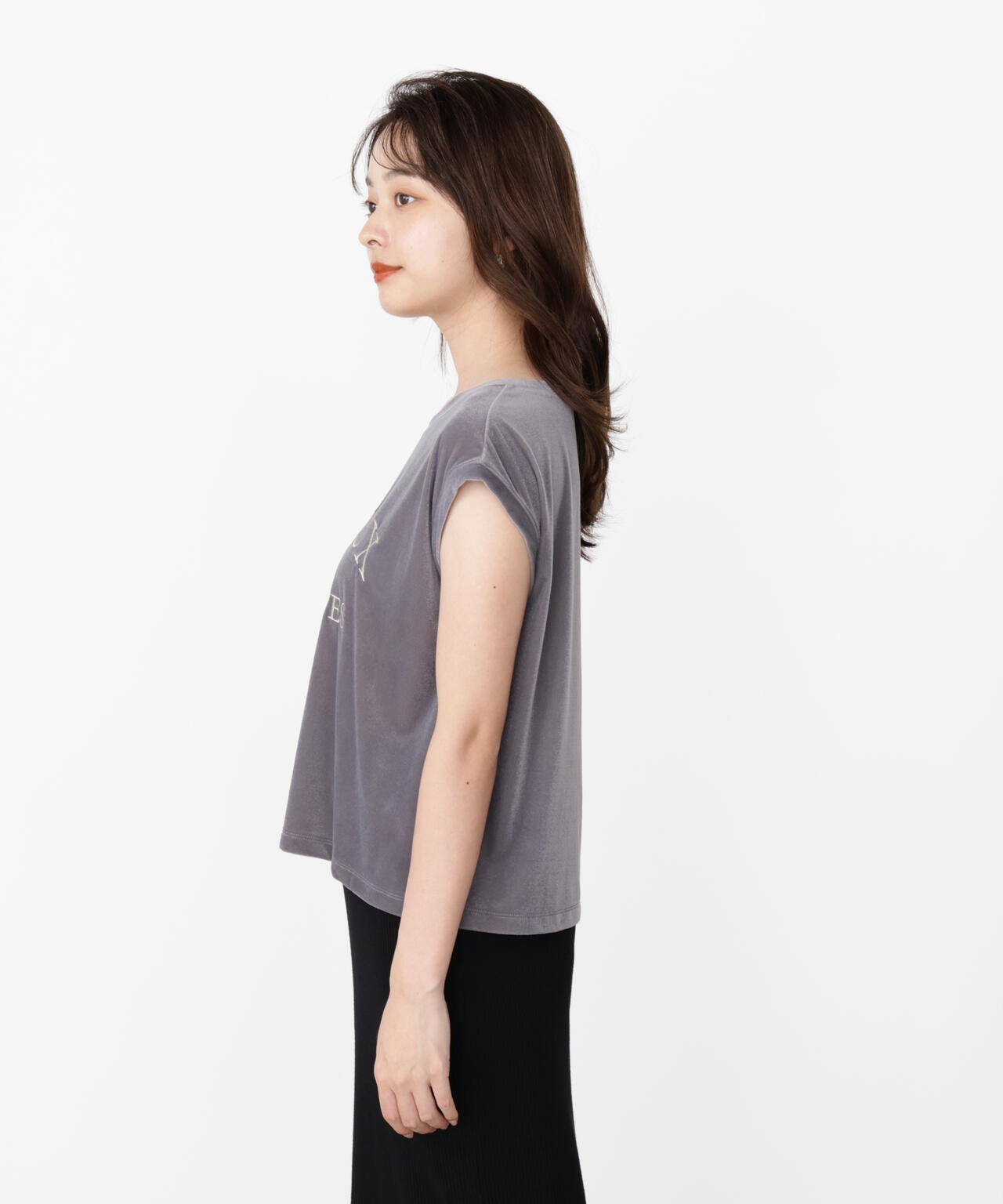 <ハンドウォッシャブル>シアーベロア刺繍Tシャツ