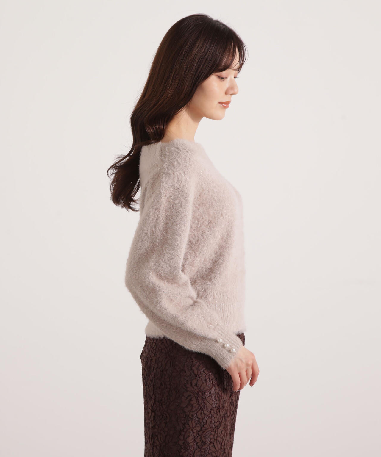【加藤栞さん着用】ミニシャギーオフショルニット【ネイビー:WEB・一部店舗限定】