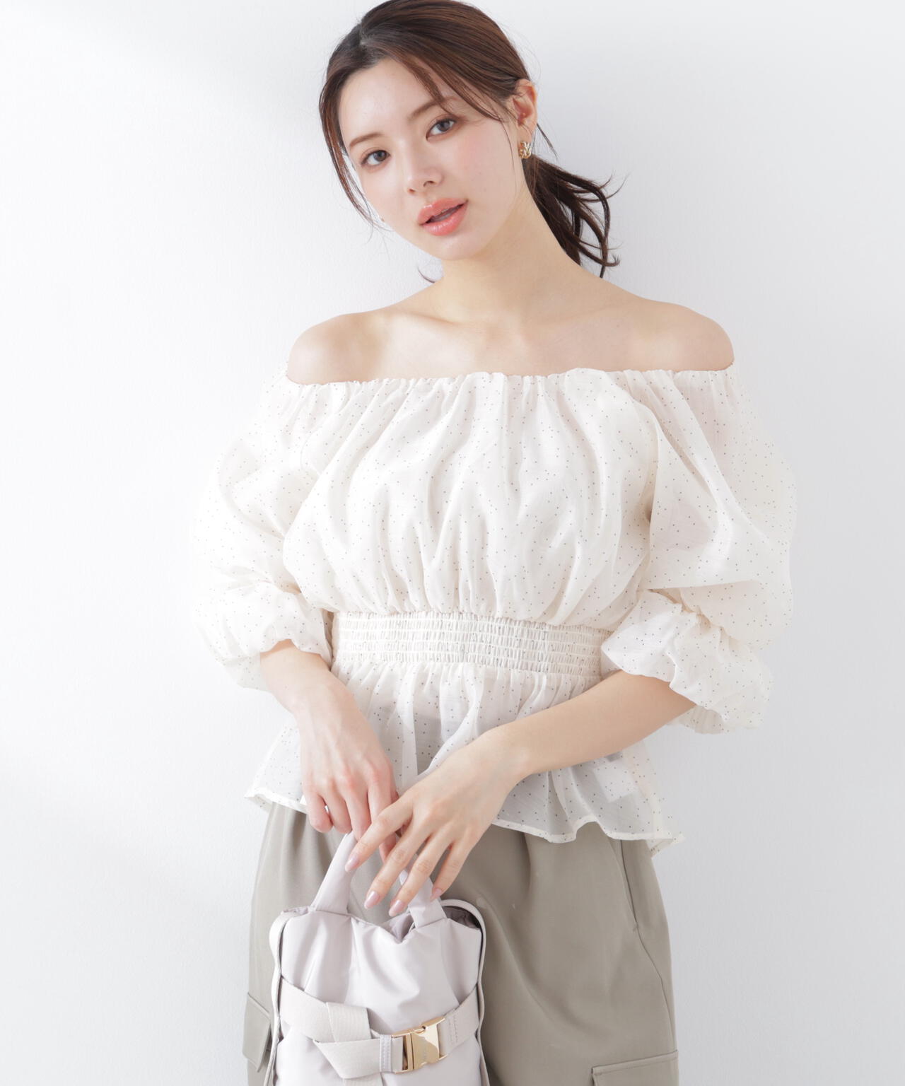 <加藤栞さん着用>2wayオフショルフィッシュテールブラウス