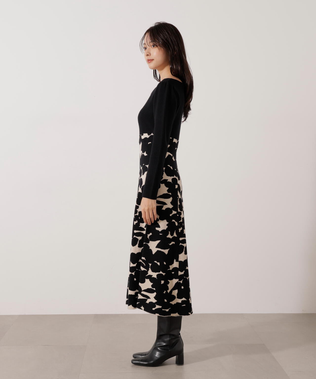<加藤栞さん着用>ジャガードフラワーニットワンピース