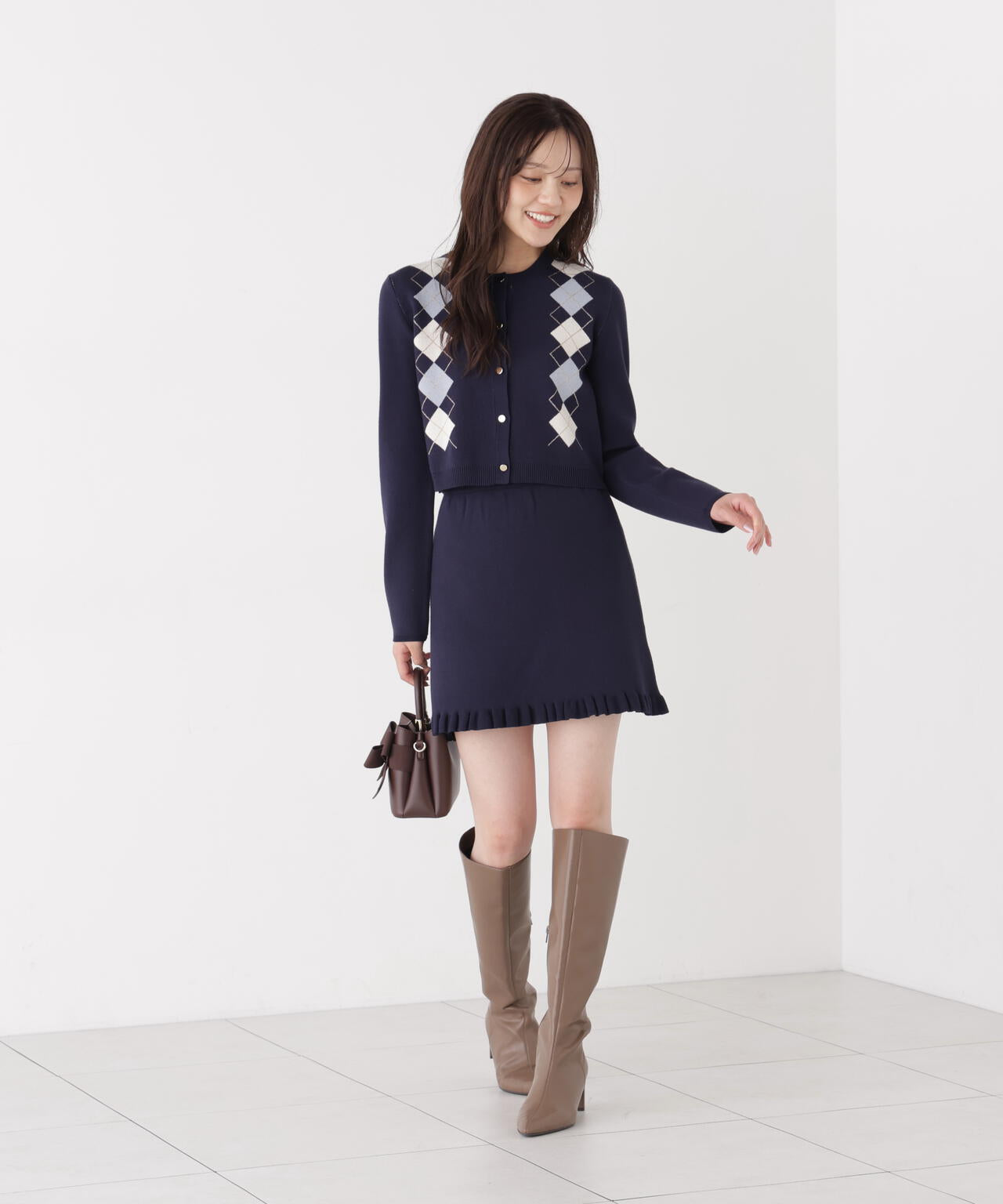 166cm B:78 W:56 H:83 S:24.5cm 着用サイズ:FR
