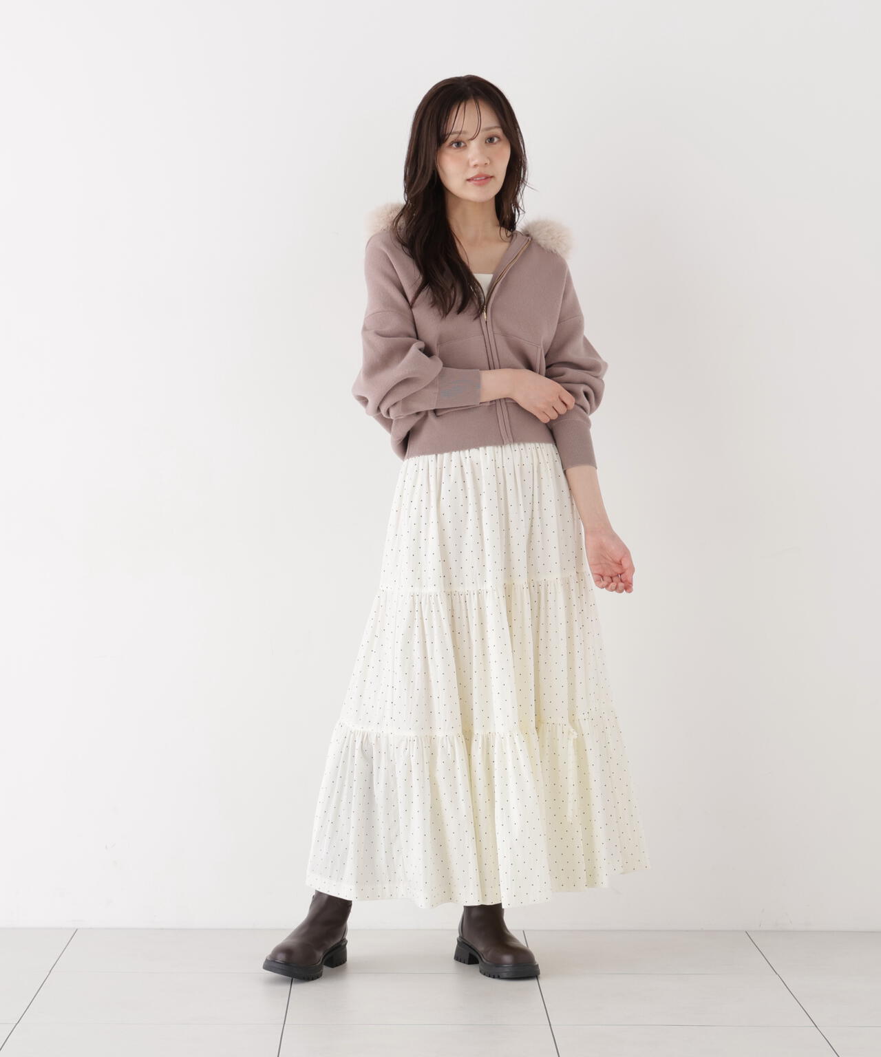 166cm B:78 W:56 H:83 S:24.5cm 着用サイズ:FR