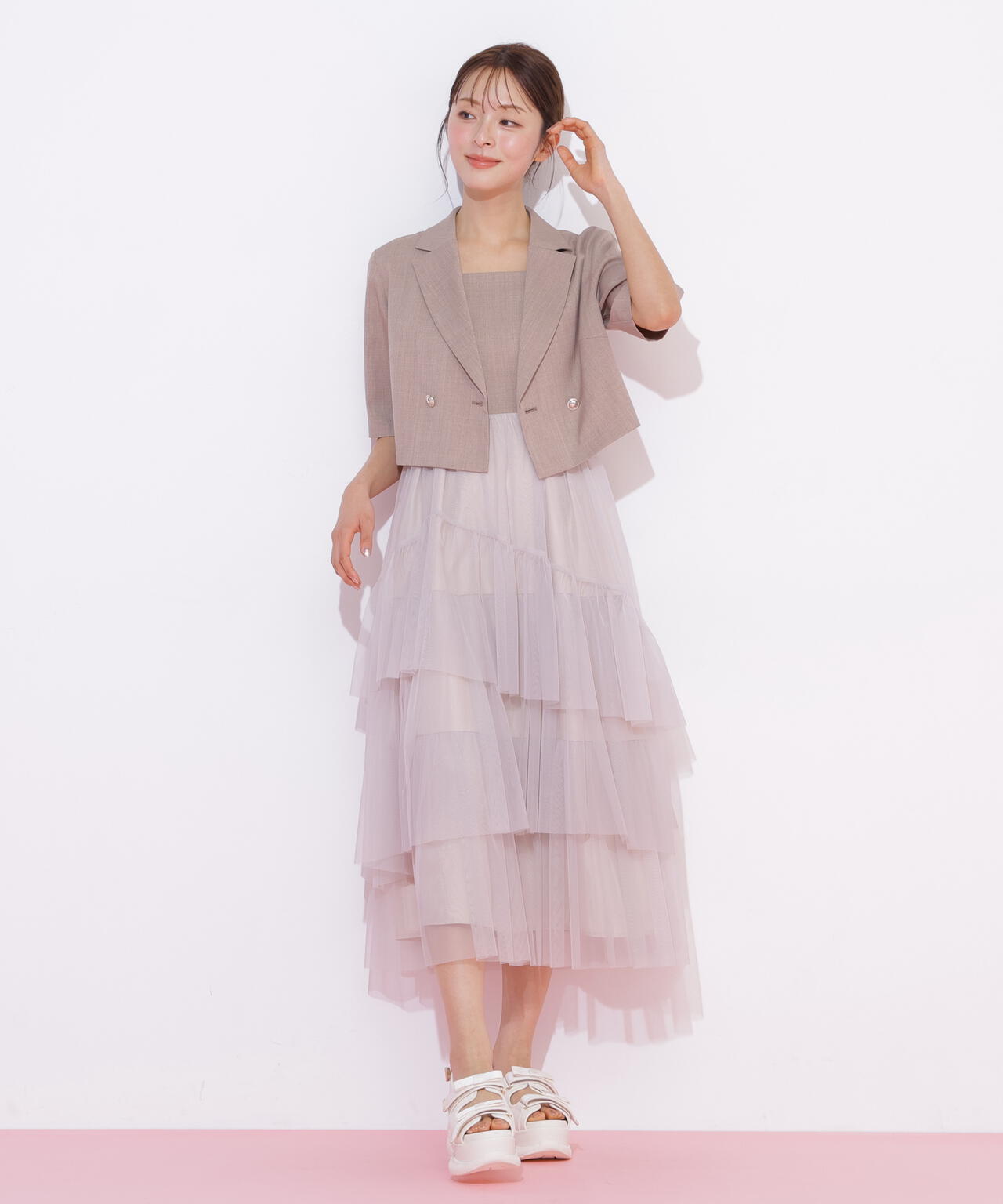 170cm 着用サイズ:FR