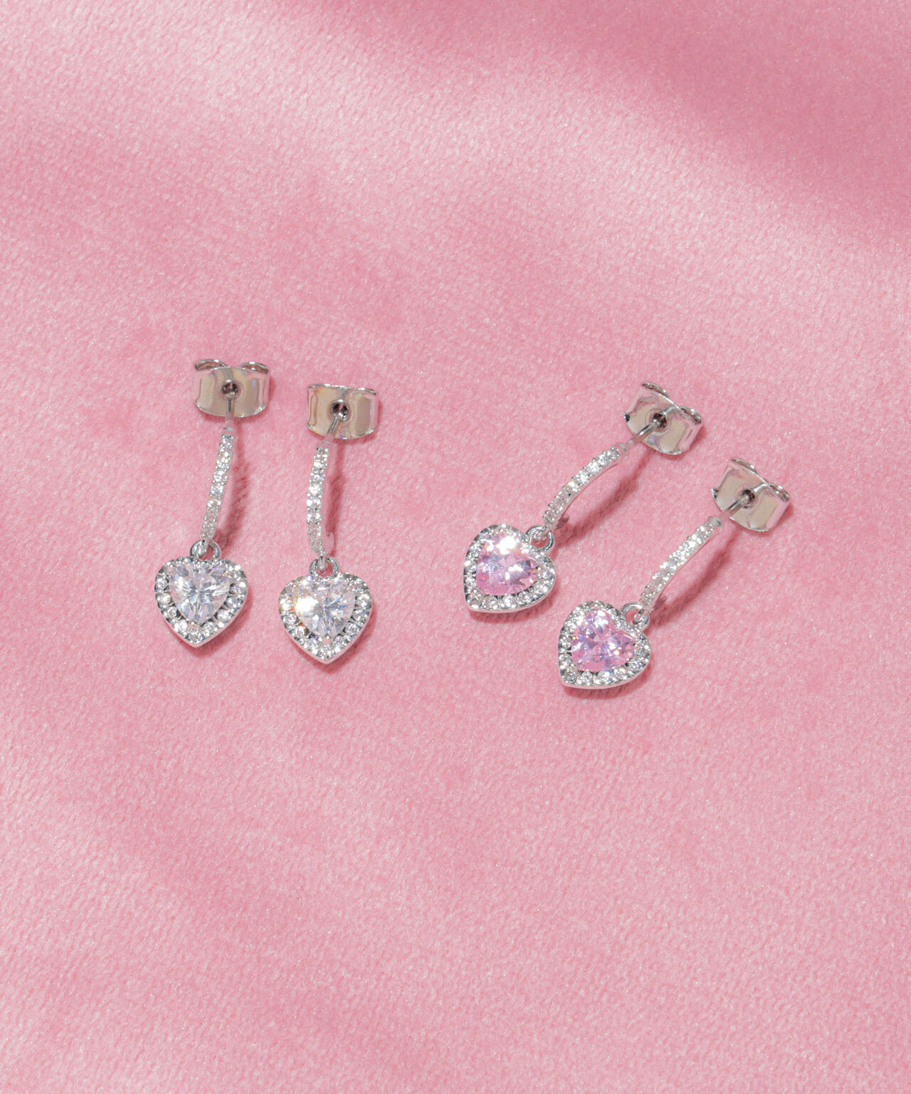 Cubic プチハートピアス