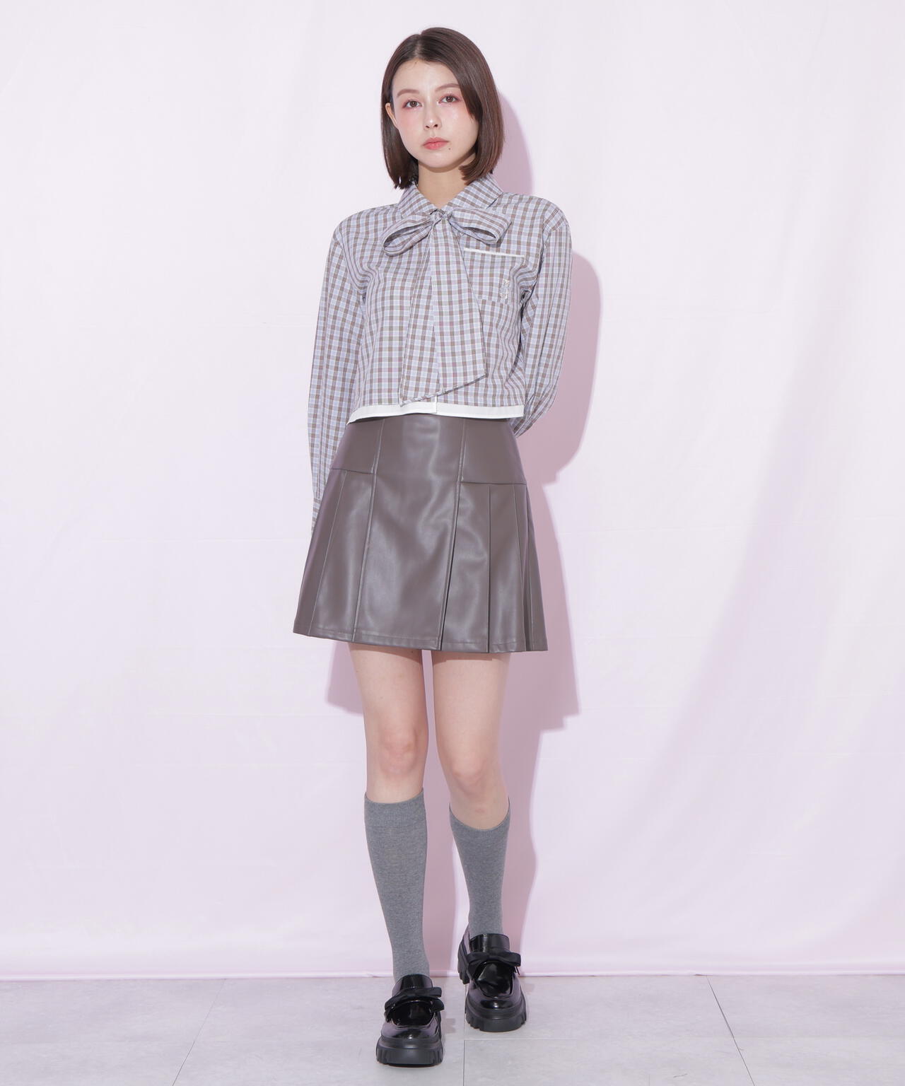 サイドプリーツフェイクレザーミニスカート