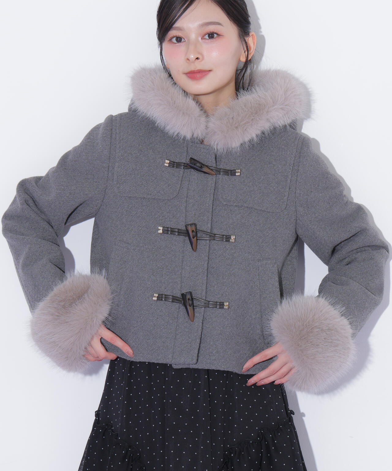 フェイクファー付きショートダッフルコート