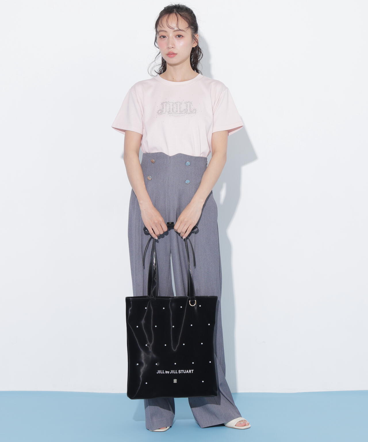 160cm 着用サイズ:FR