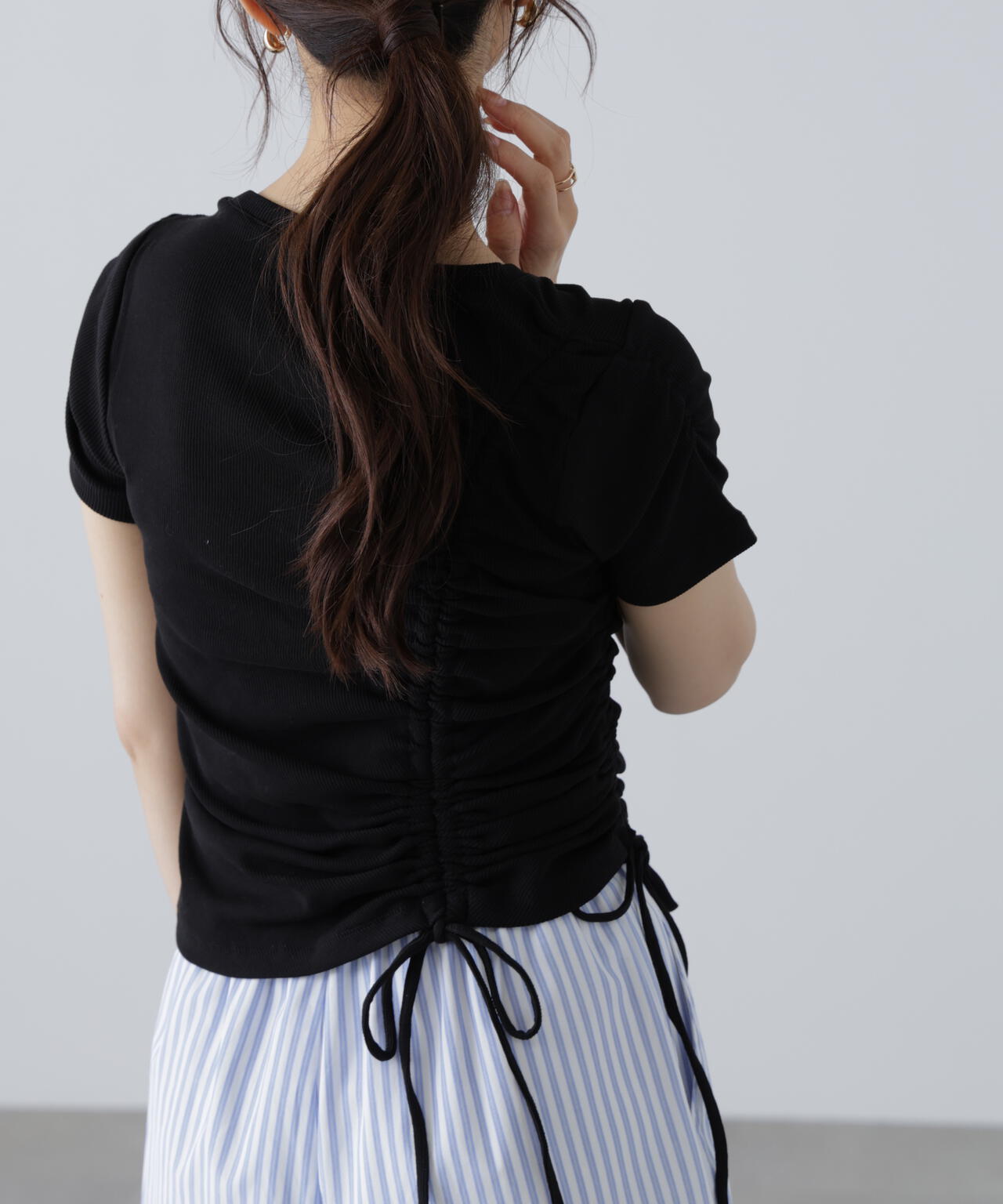 アシメドロストリブカットソー