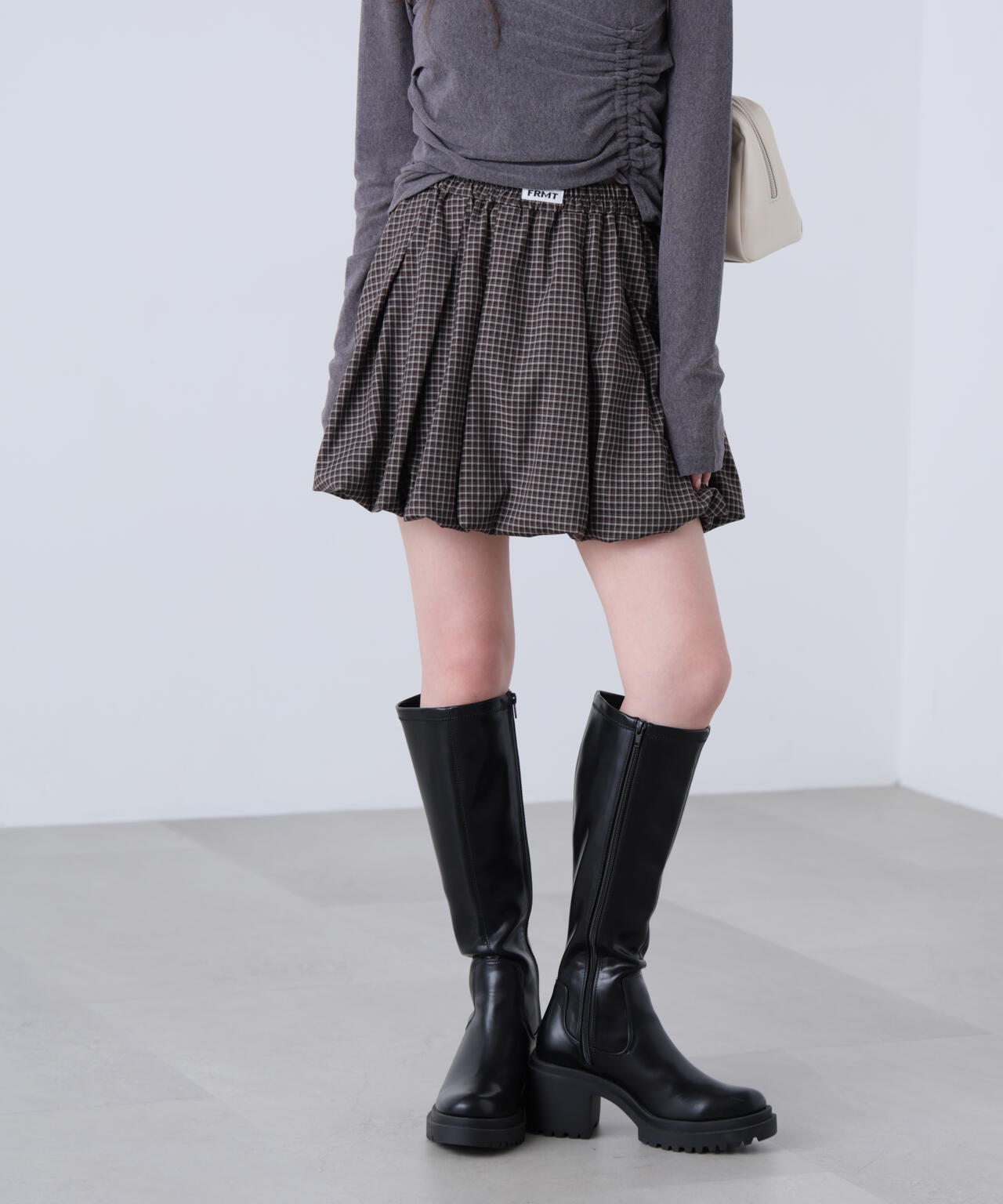 164cm 着用サイズ:FR