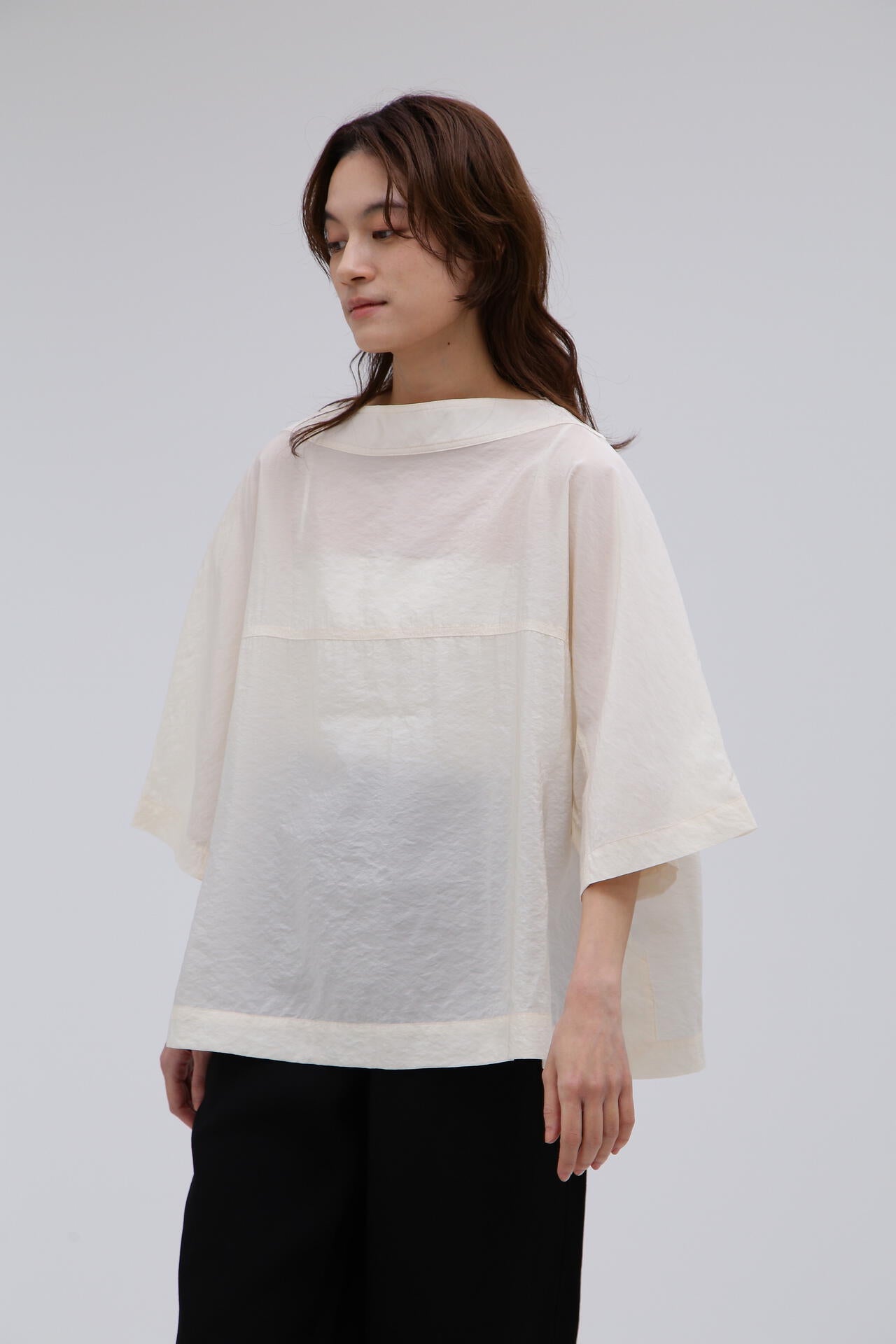 STUDIO NICHOLSON / TEXTURED VISCOSE SHORT SLEEVE TOP