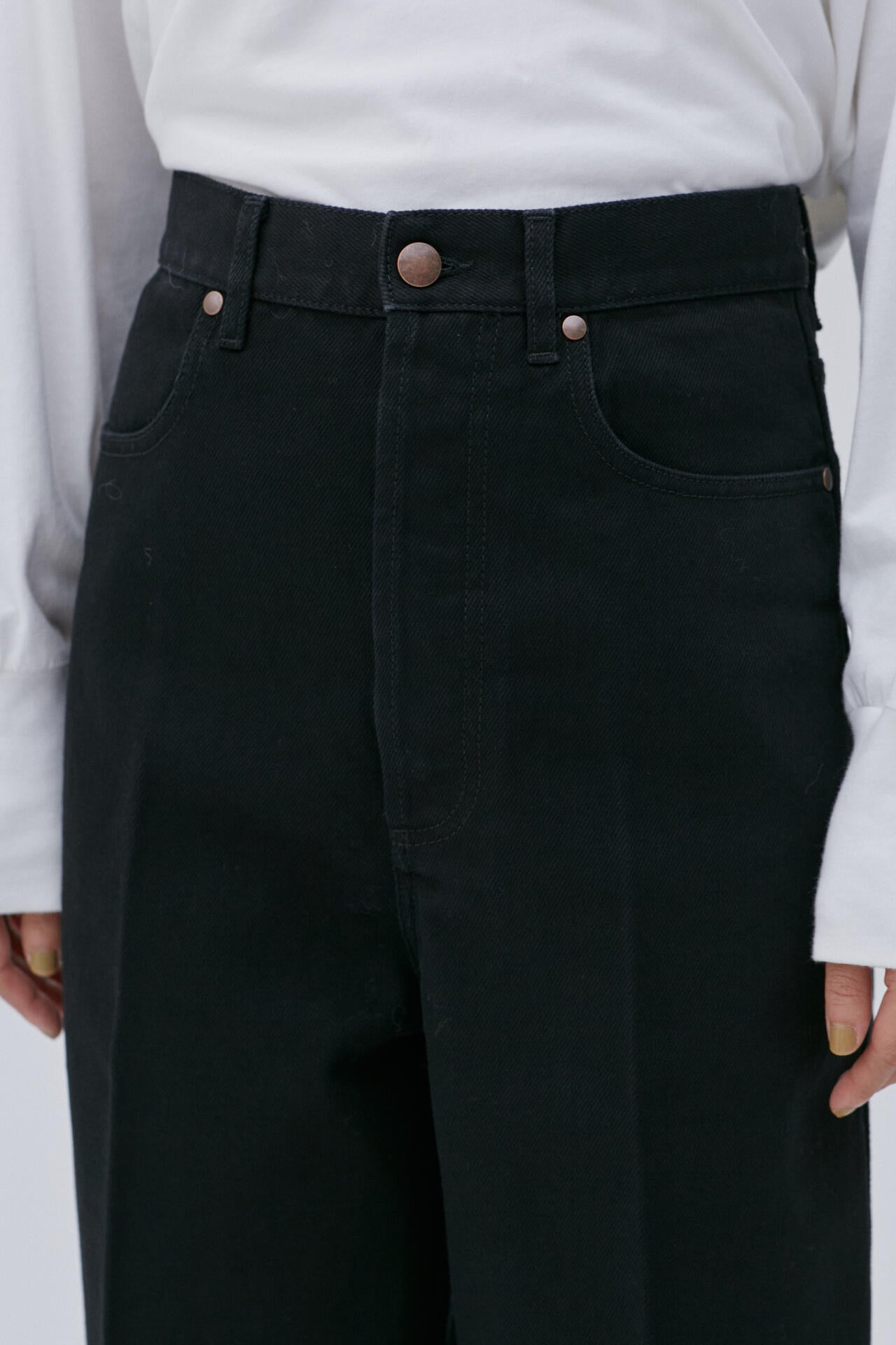 Cristaseya / HIGH WAISTED BLACK DENIM