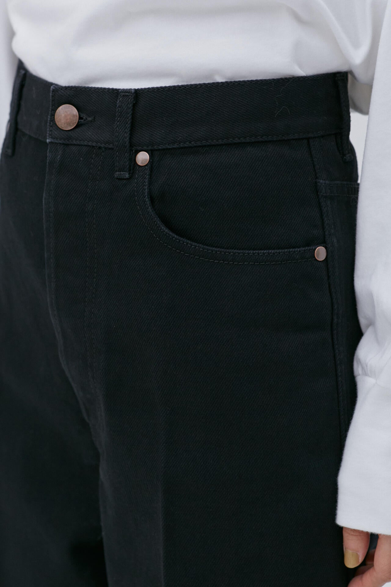 Cristaseya / HIGH WAISTED BLACK DENIM