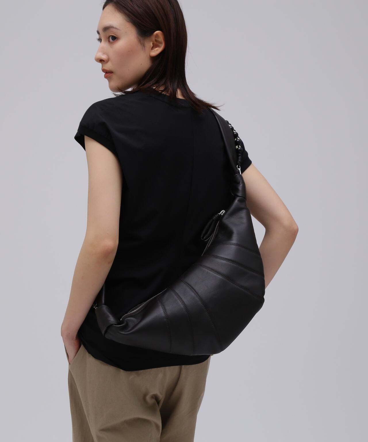 LEMAIRE / SOFT NAPPA LEATHER PEARLS MEDIUM CROISSANT BAG