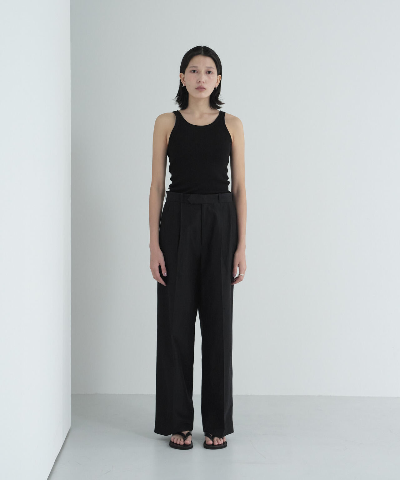 blurhms / SILK WOOL COTTON TWO-TUCK SLACKS