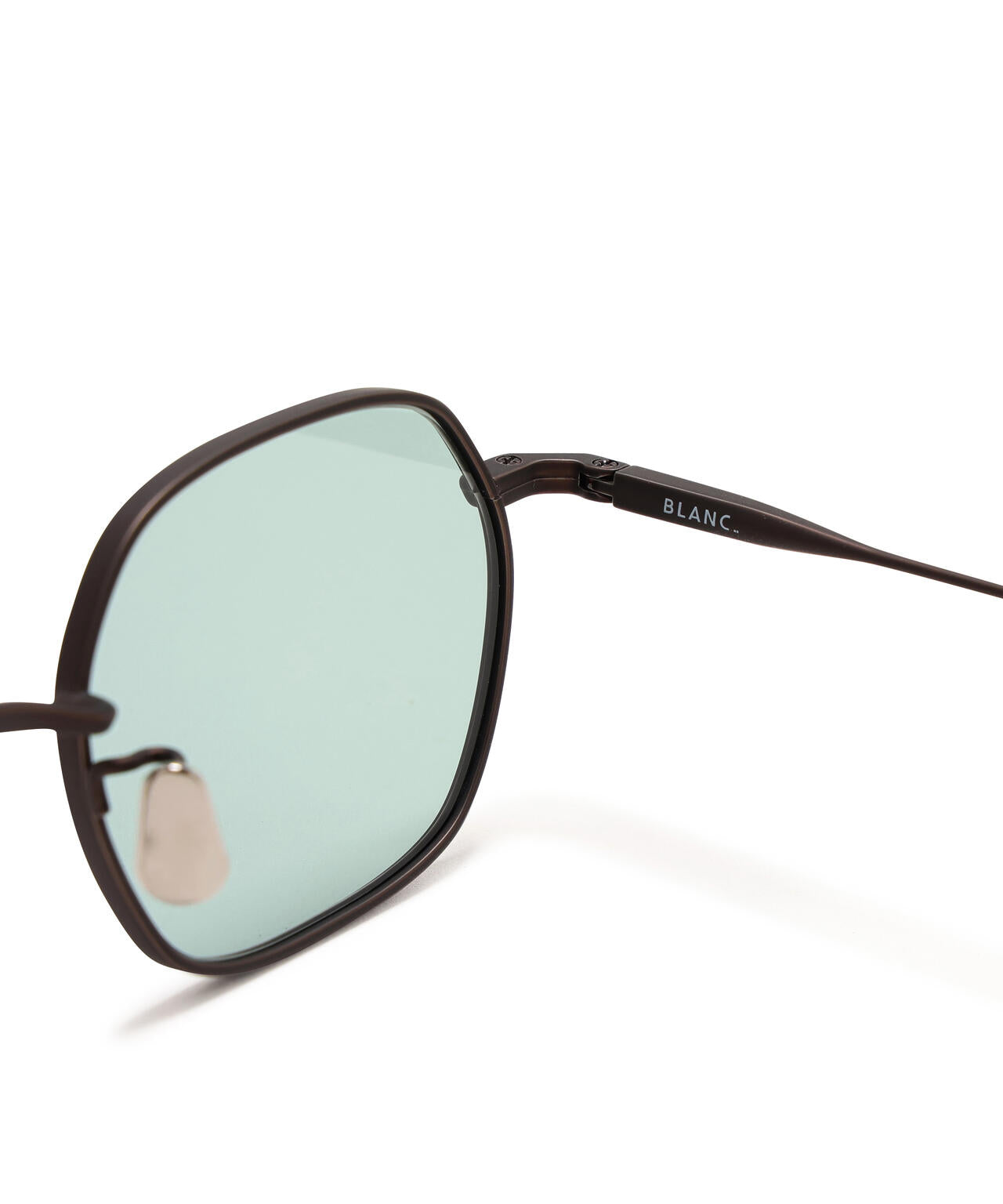 BLANC / B0048