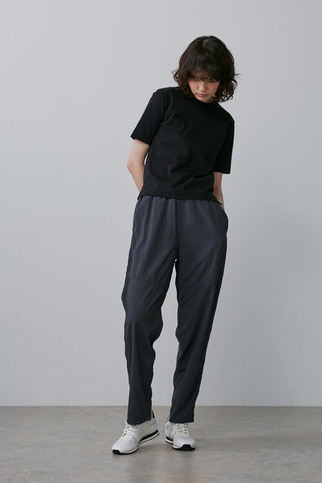 YLEVE / NYLON SILK JOGGER PT