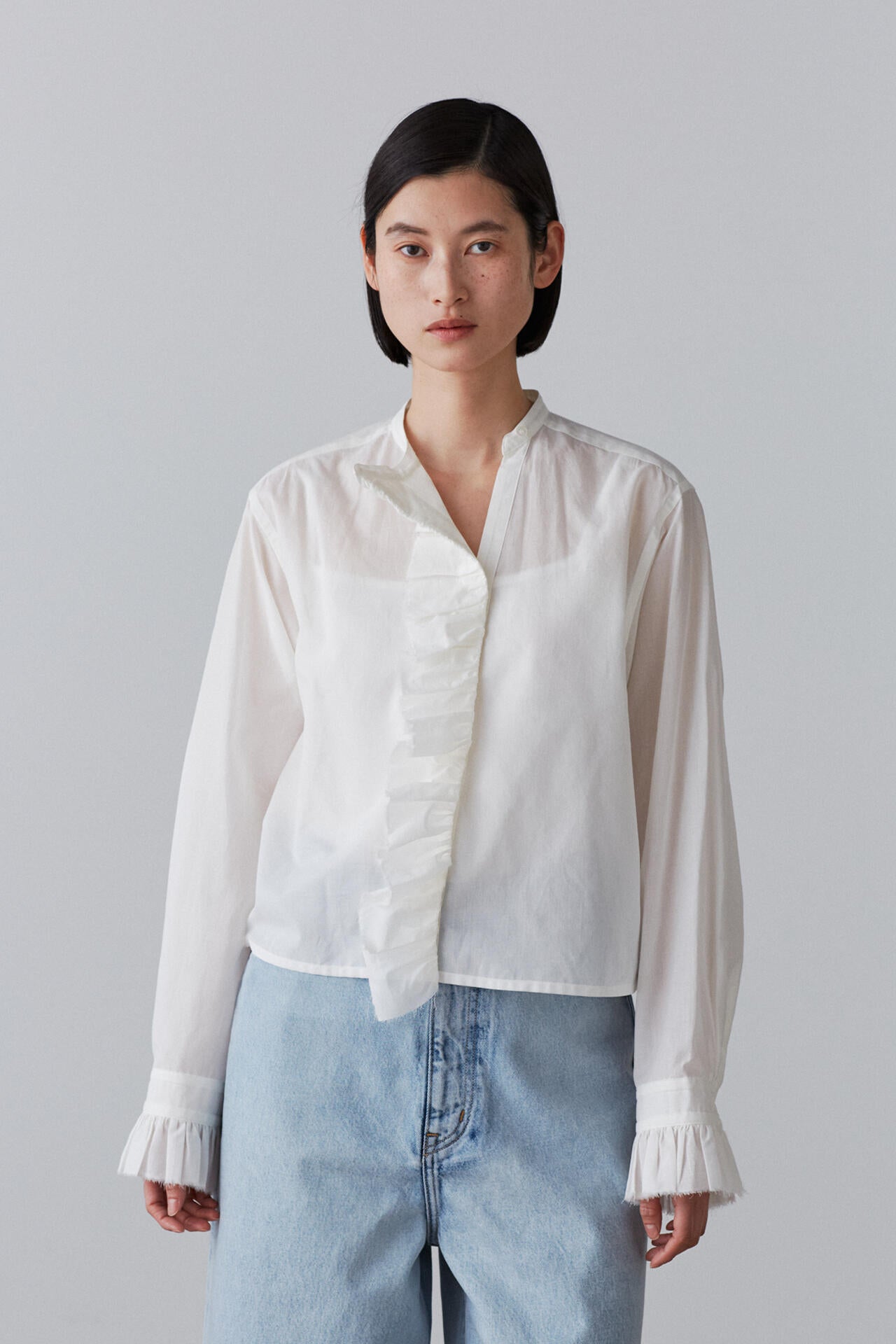 YLEVE / COTTON LAWN RUFFLED BL