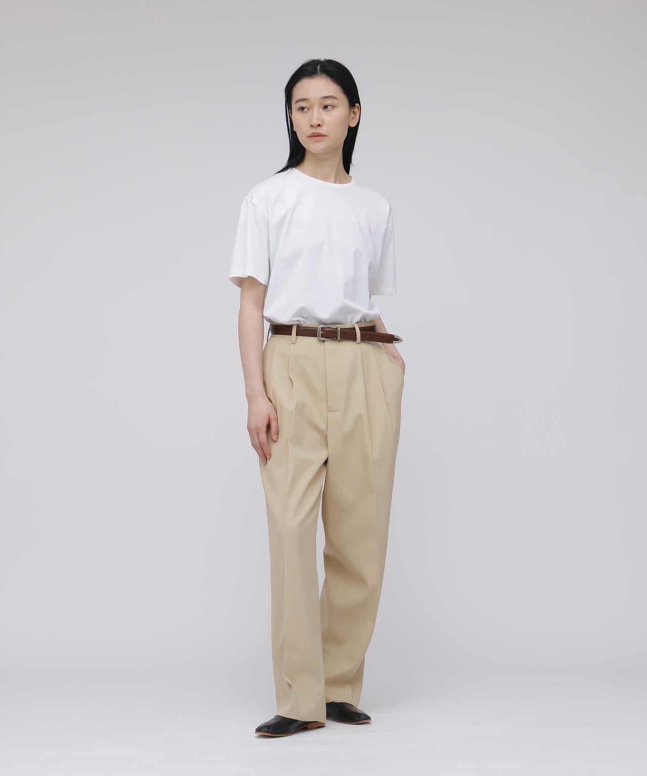 YLEVE / HIGH TWISTED COTTON GABA TROUSERS